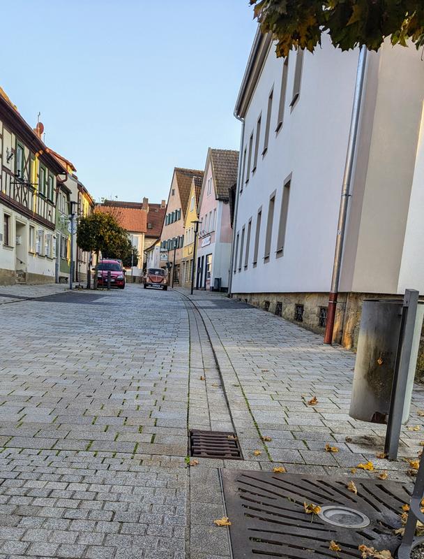 Genügend Mülleimer sind in der Innenstadt vorzufinden. Hier drei unmittelbar nacheinander. Genügend Mülleimer sind in der Innenstadt vorzufinden. Hier drei unmittelbar nacheinander.